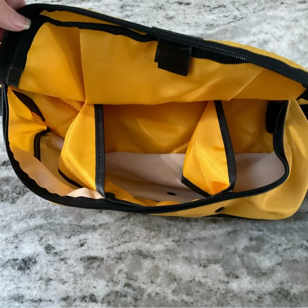 Canon belt bag/fanny pack camera and lens holder